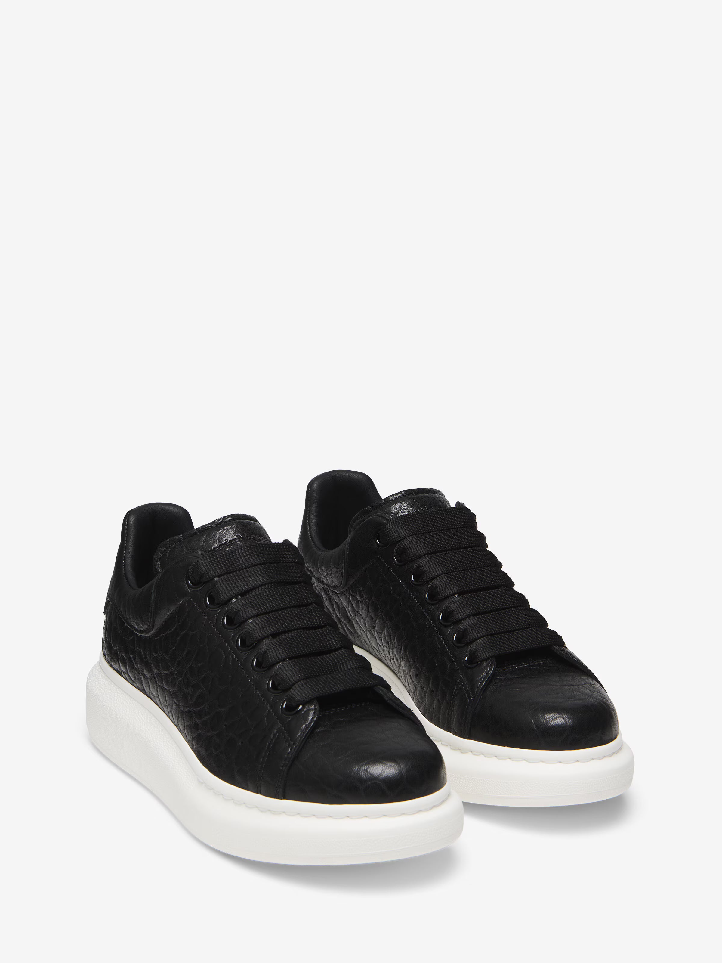 Zapatilla extragrande para mujer Alexander McQueen en negro