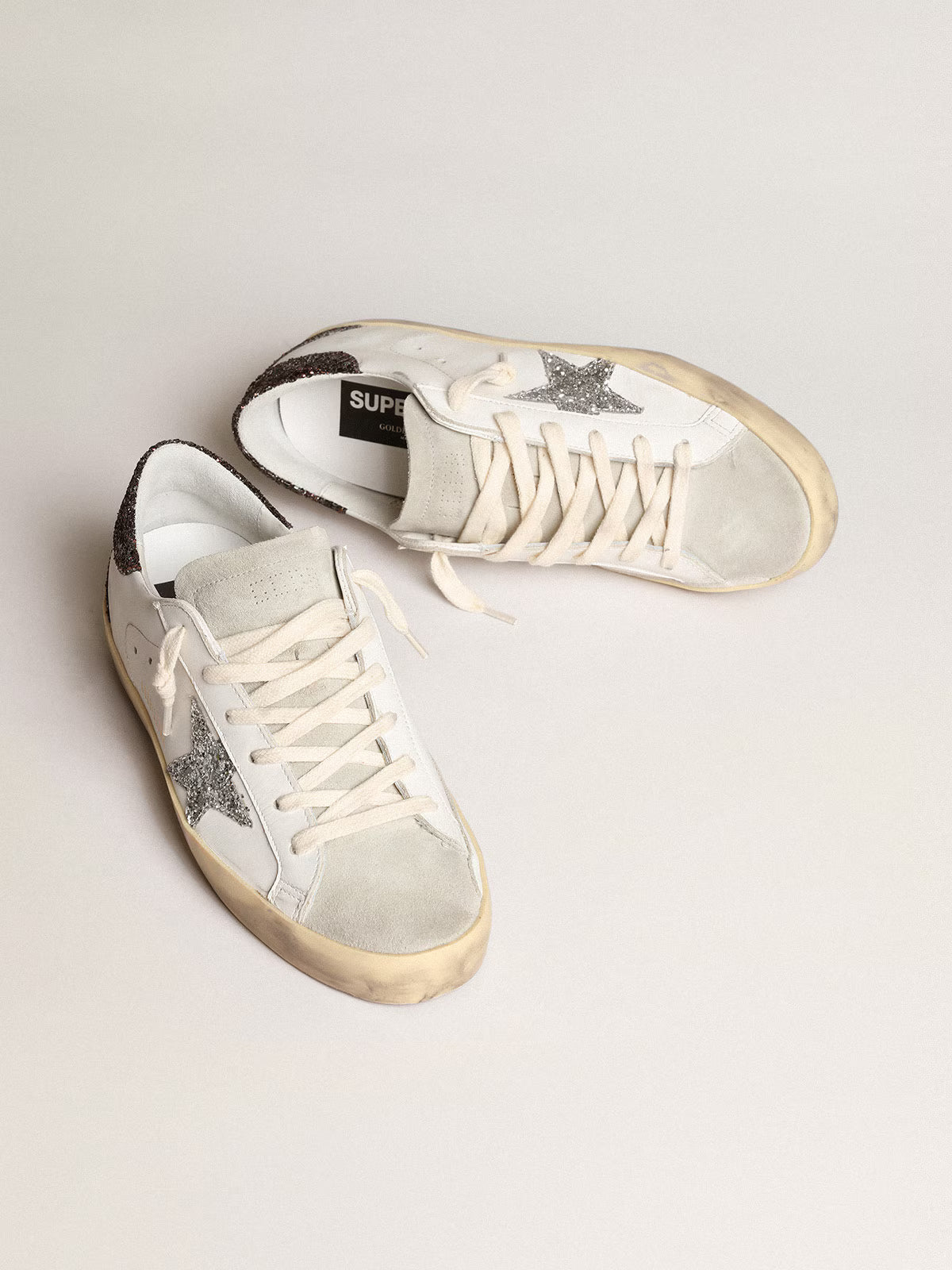 Golden Goose Super-Star pour femme avec étoile argentée et languette de talon pailletée marron