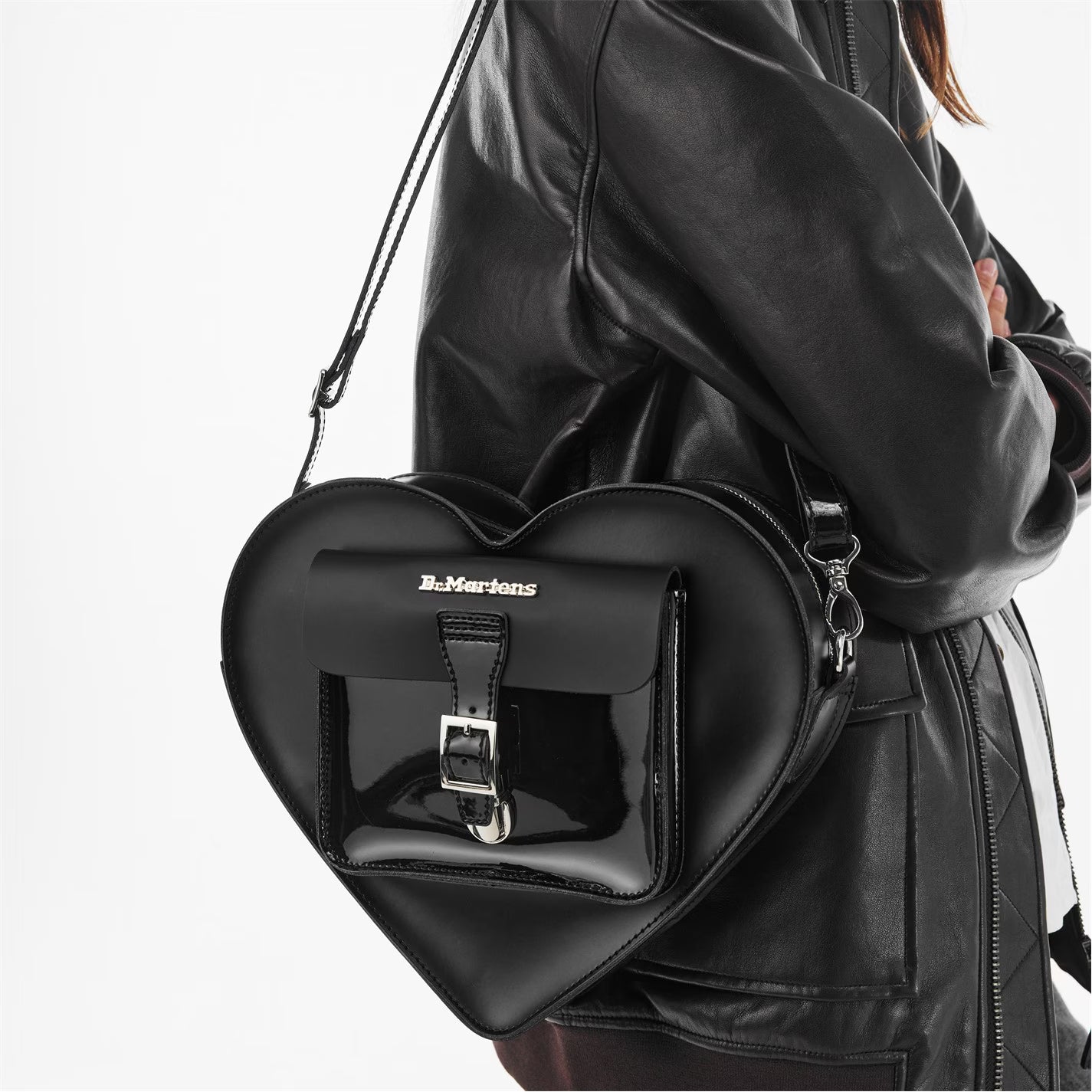 Bolsos cruzados de corazón para mujer Dr Martens