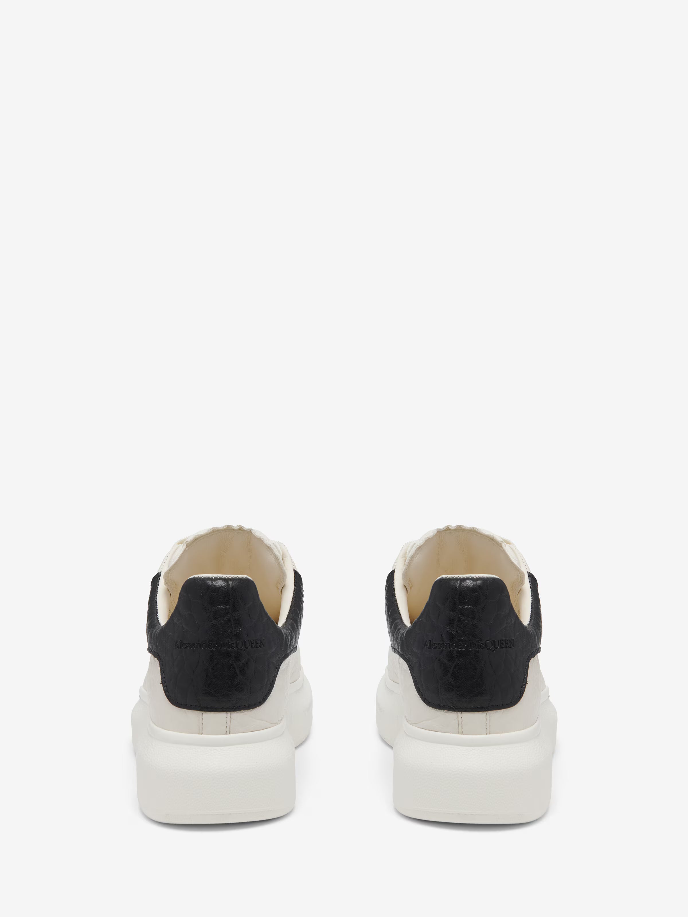 Alexander McQueen Dames Oversized Sneaker in Off White/Zwart