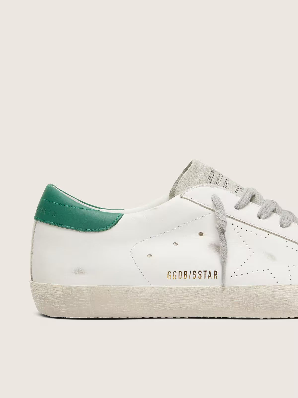 Golden Goose Heren Super-Star met geperforeerde ster en groene hieltab