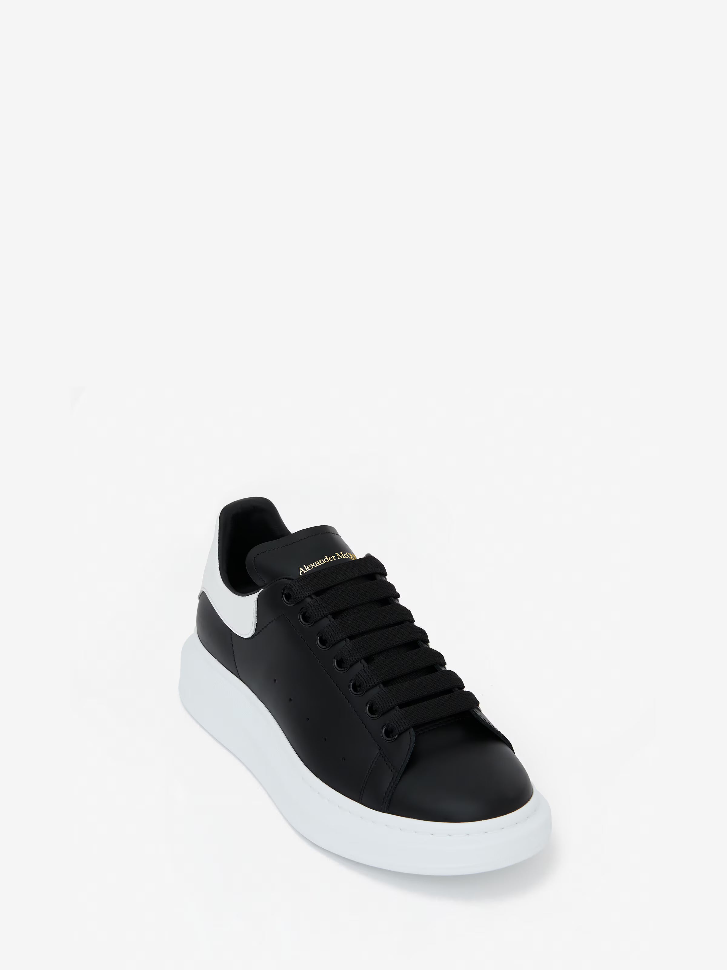 Men's Oversized Sneaker in Black/White