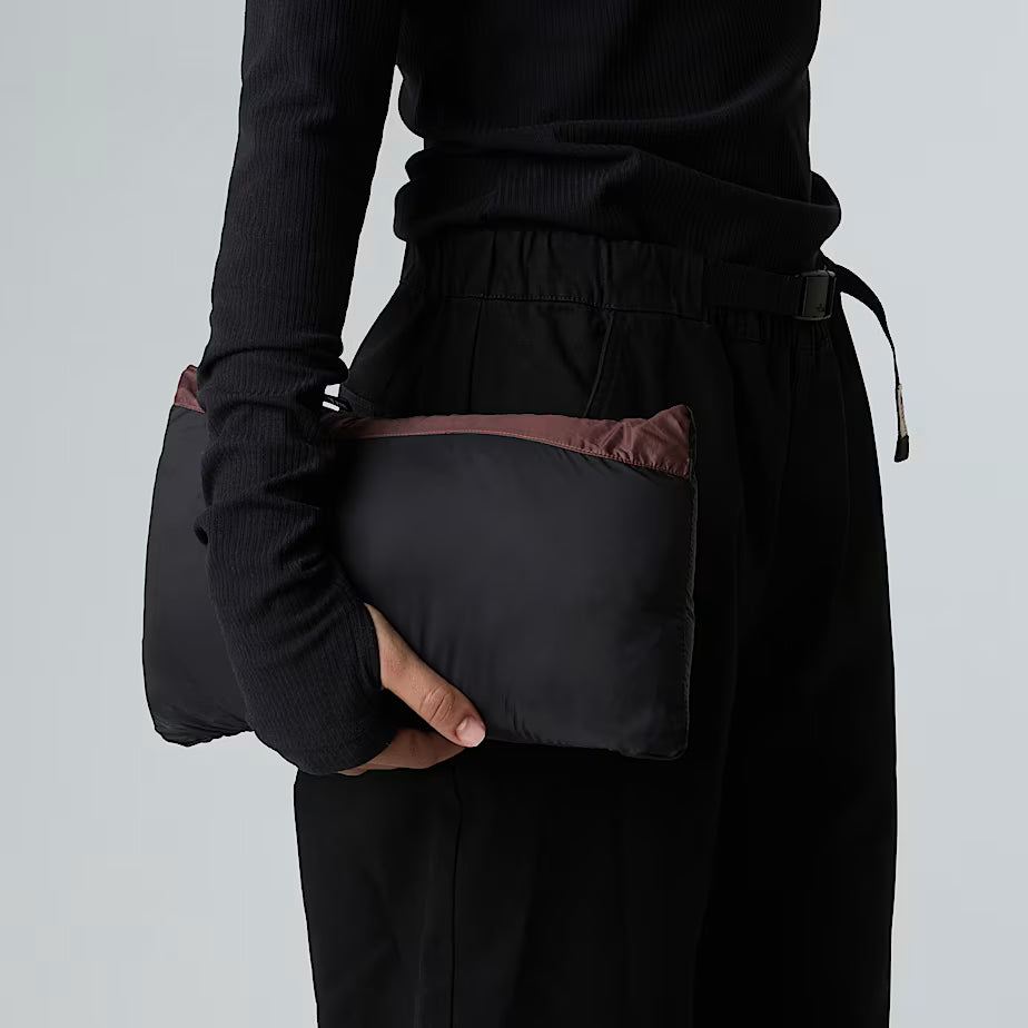 The North Face Damen 1996 Retro Nuptse Daunenweste Tawny Quartz-TNF Schwarz